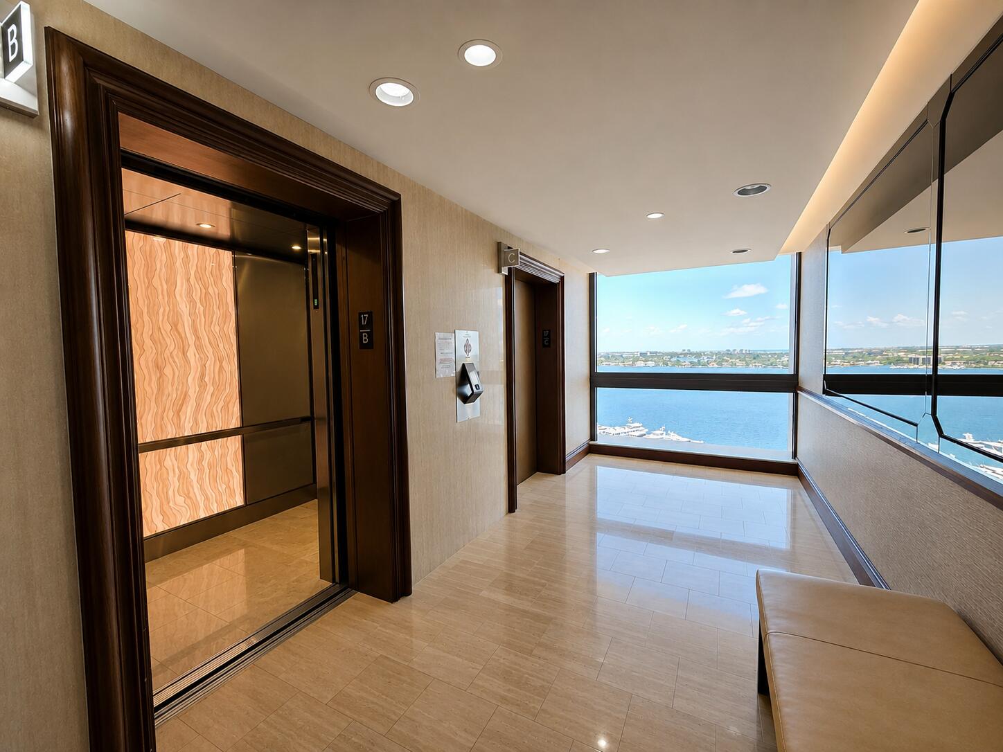 OLD PORT COVE LAKE POINT TOWER CONDO - Residential