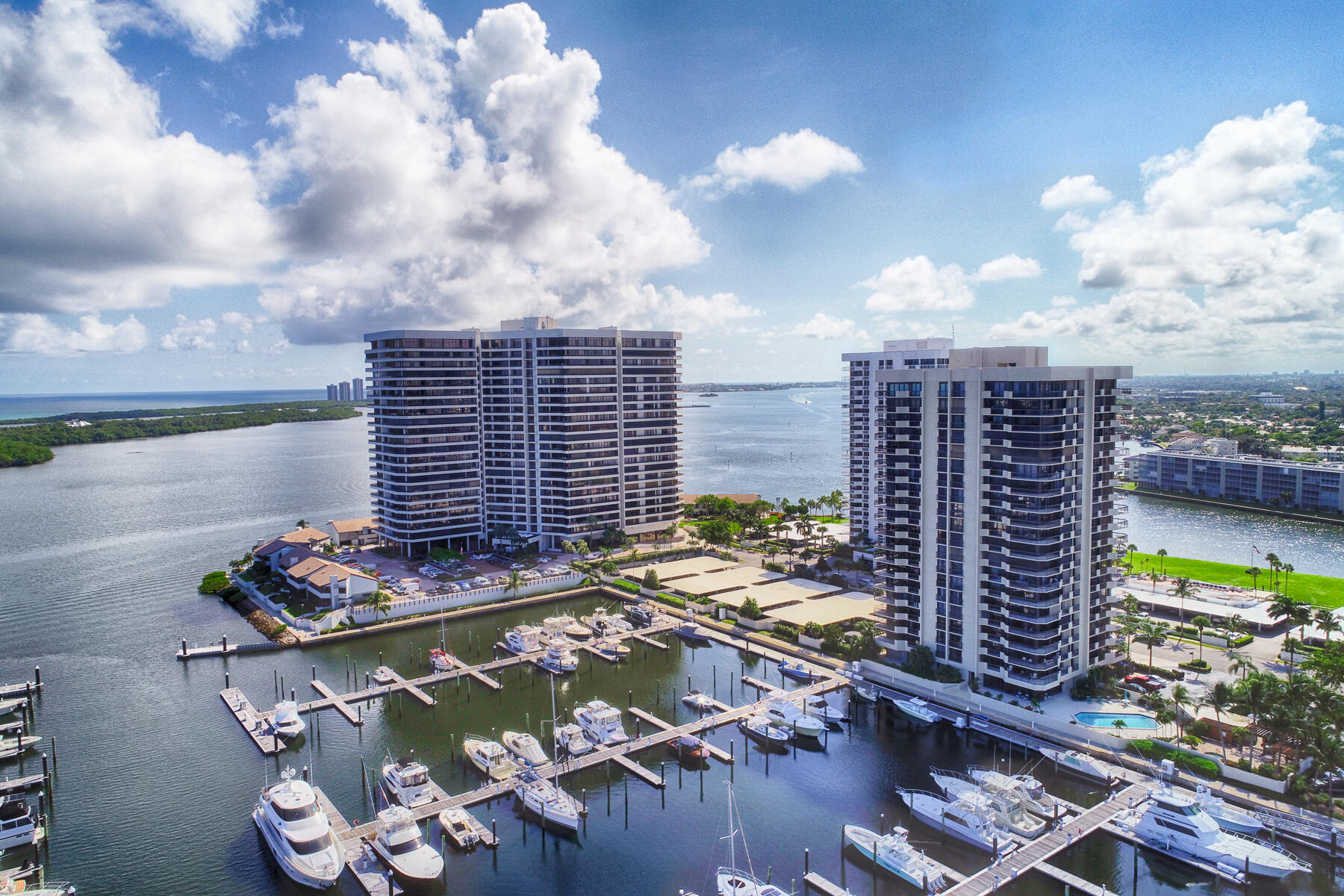 OLD PORT COVE LAKE POINT TOWER CONDO - Residential