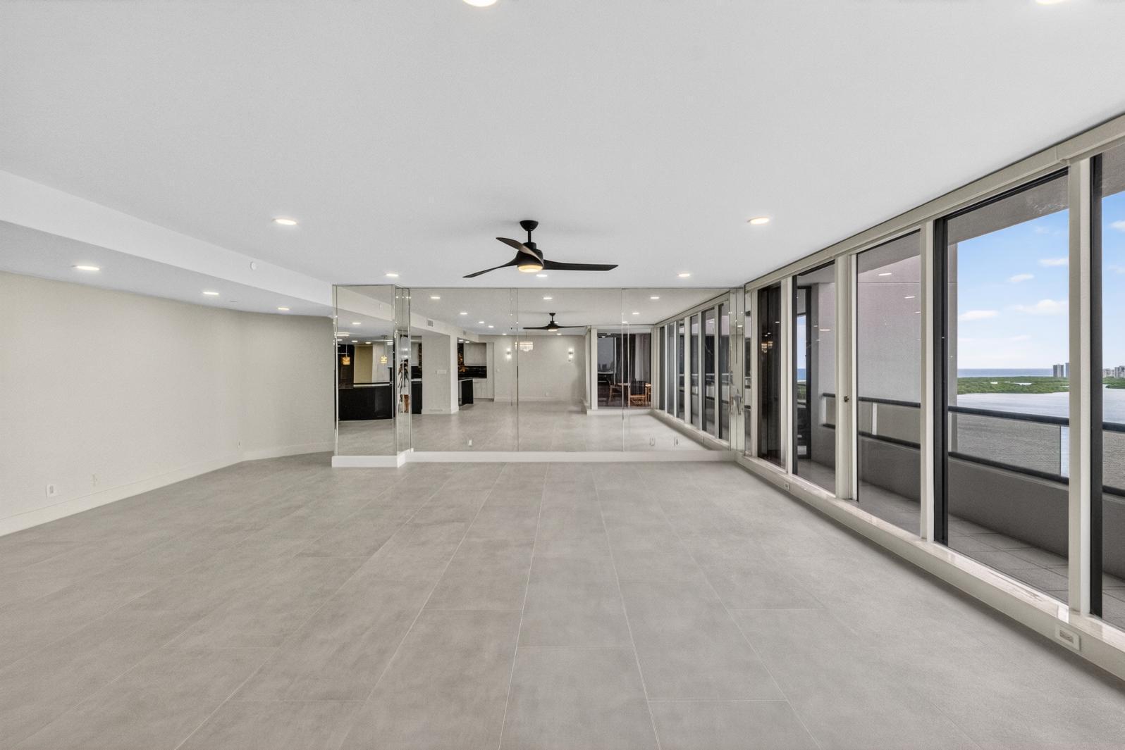 OLD PORT COVE LAKE POINT TOWER CONDO - Residential