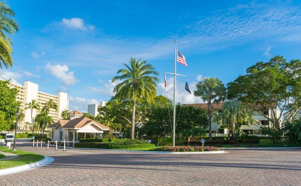 OLD PORT COVE LAKE POINT TOWER CONDO - Residential