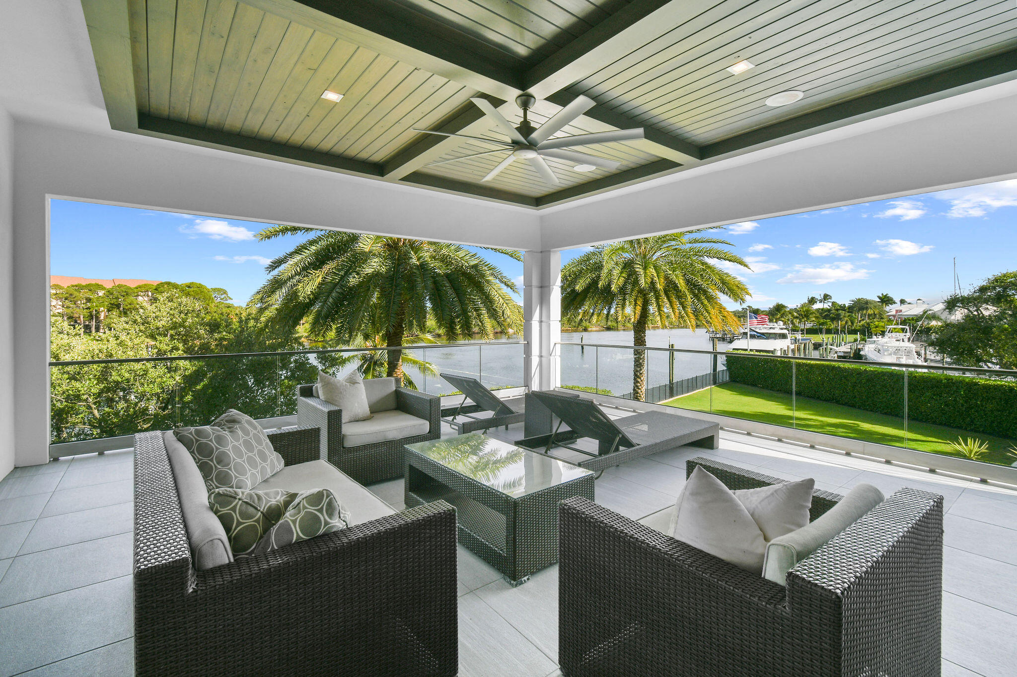 HARBOR PLACE - Residential