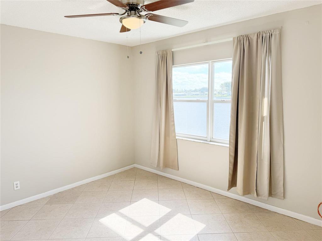 LEISUREVILLE LAKE CONDO - Residential