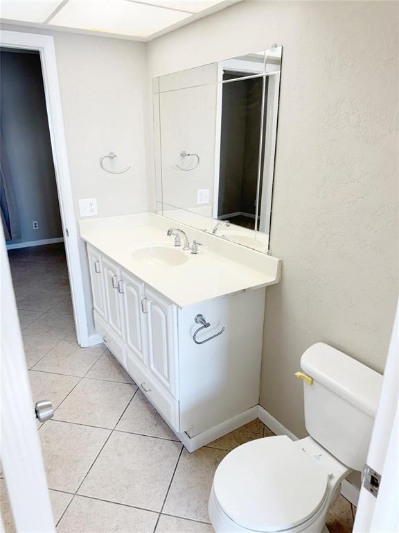 LEISUREVILLE LAKE CONDO - Residential