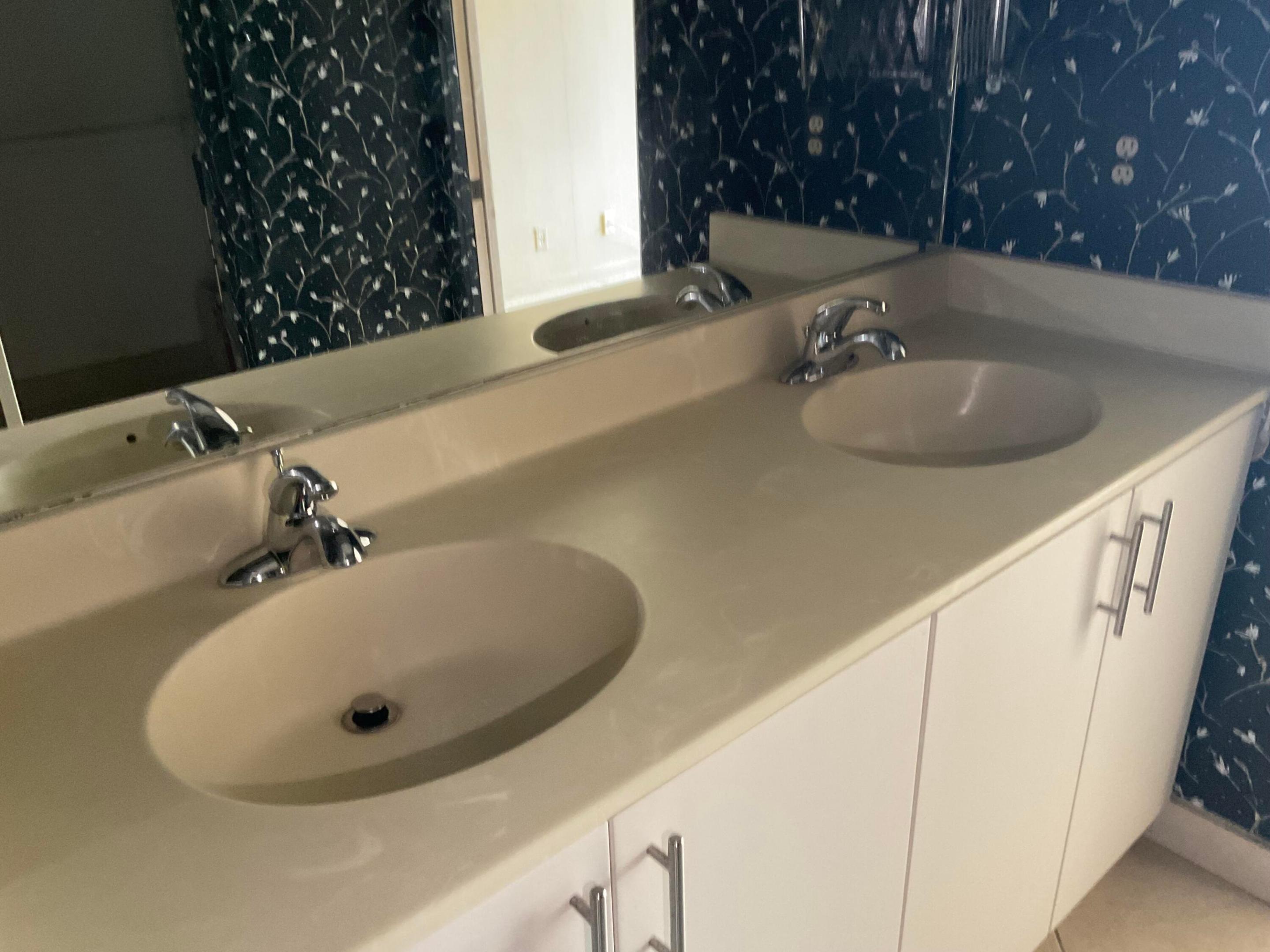 GRAMERCY AT POINCIANA CONDO - Residential