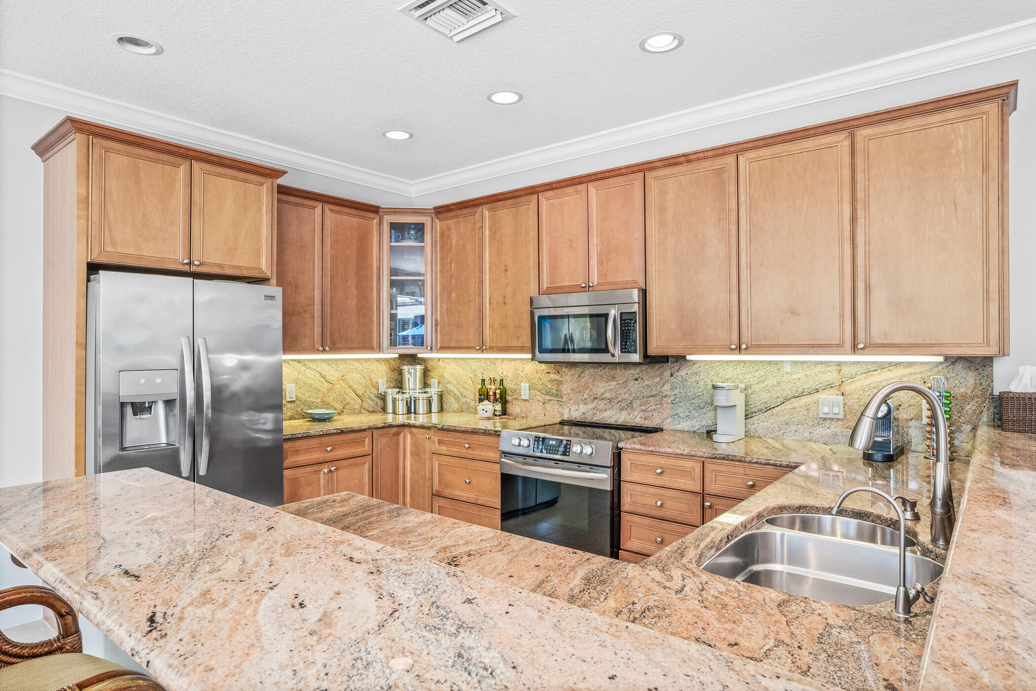 INDIAN RIVER CLUB PLAT NO 7 OAK HAMMOCK - Residential
