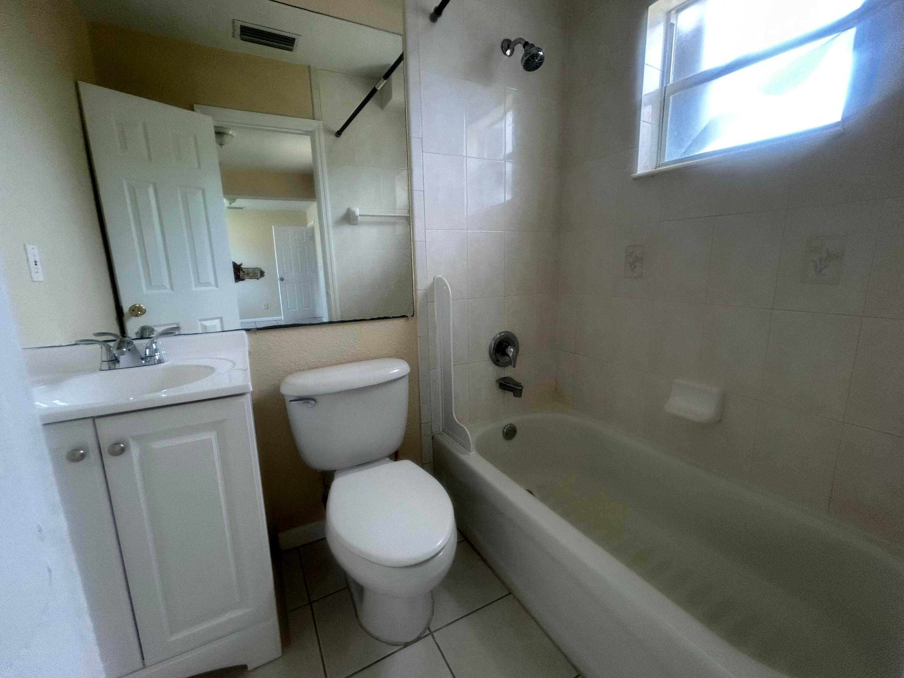 RIVIERA BEACH HEIGHTS ADD 9 - Residential Lease