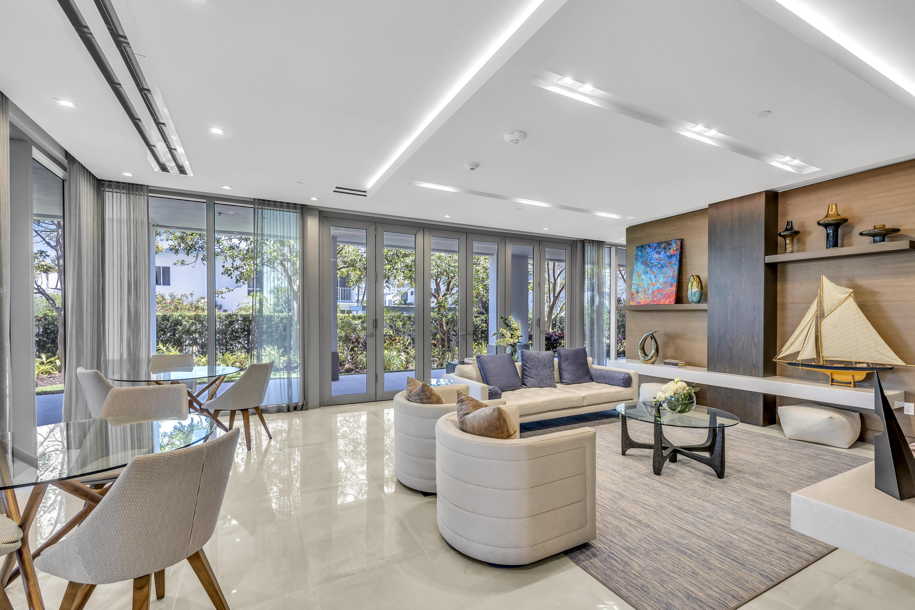 ADAGIO FORT LAUDERDALE BEACH - Residential