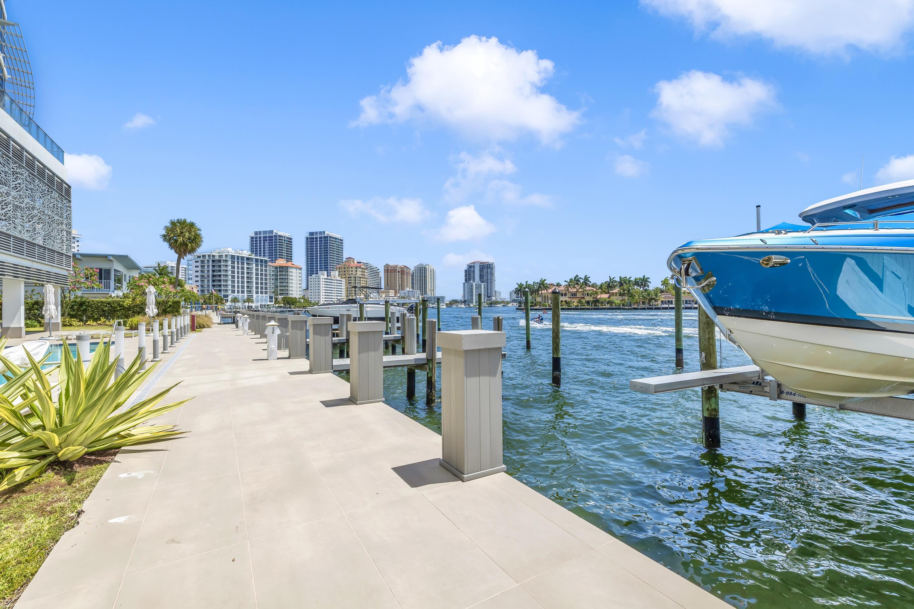 ADAGIO FORT LAUDERDALE BEACH - Residential