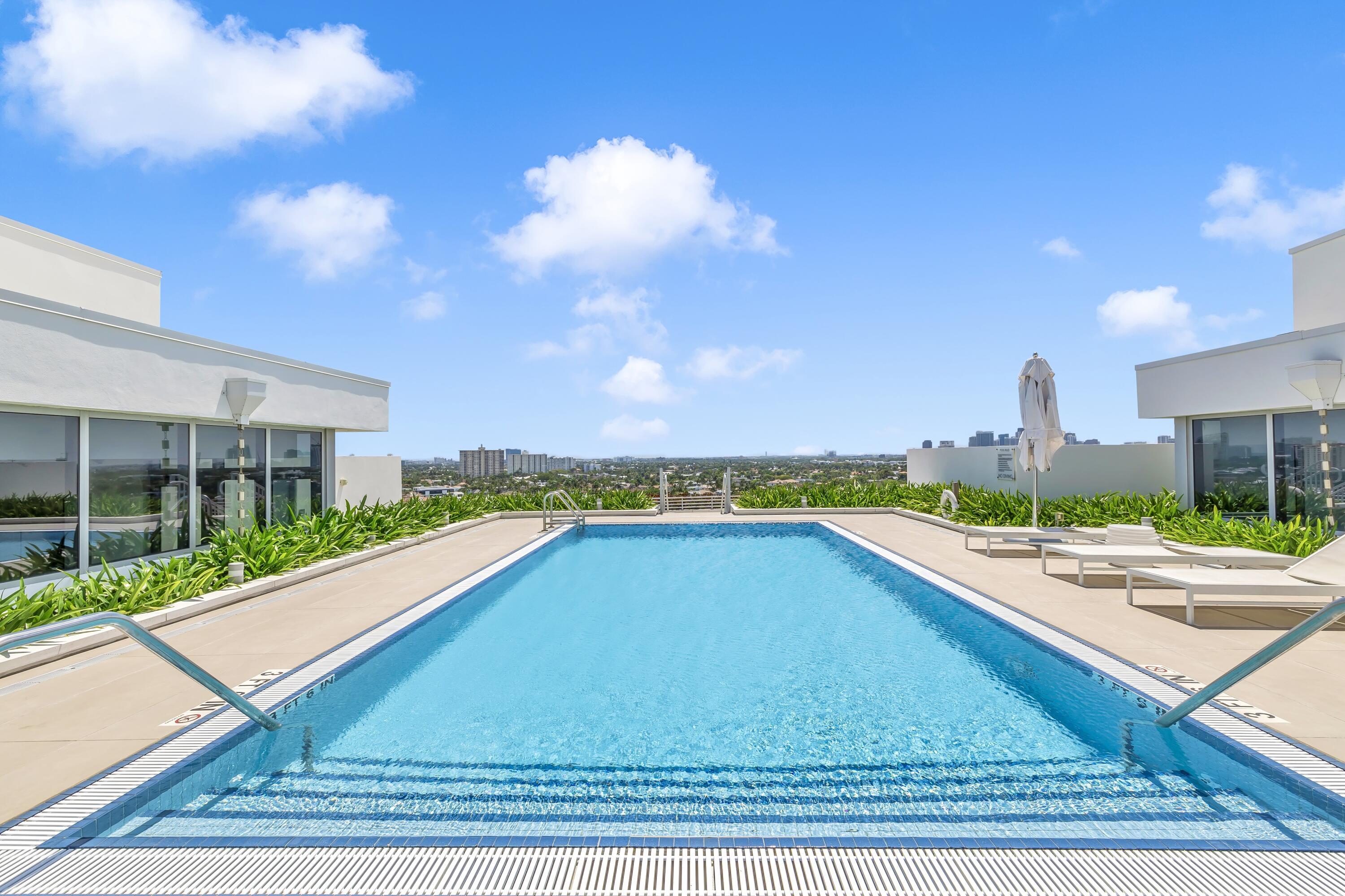 ADAGIO FORT LAUDERDALE BEACH - Residential