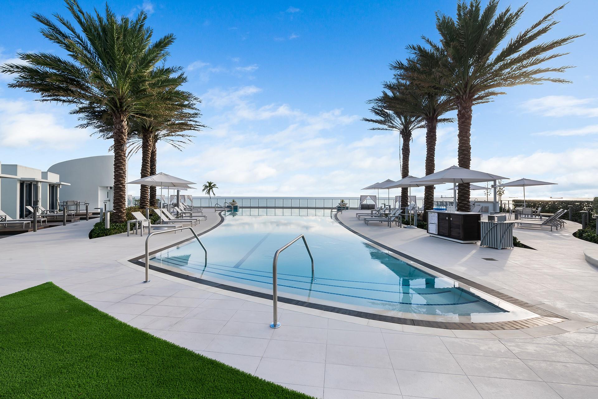 Paramount - Residential