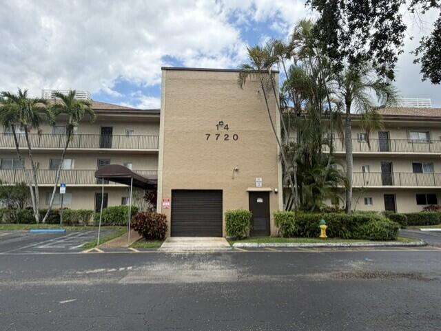 CASCADES OF LAUDERHILL 2 CONDO - Residential