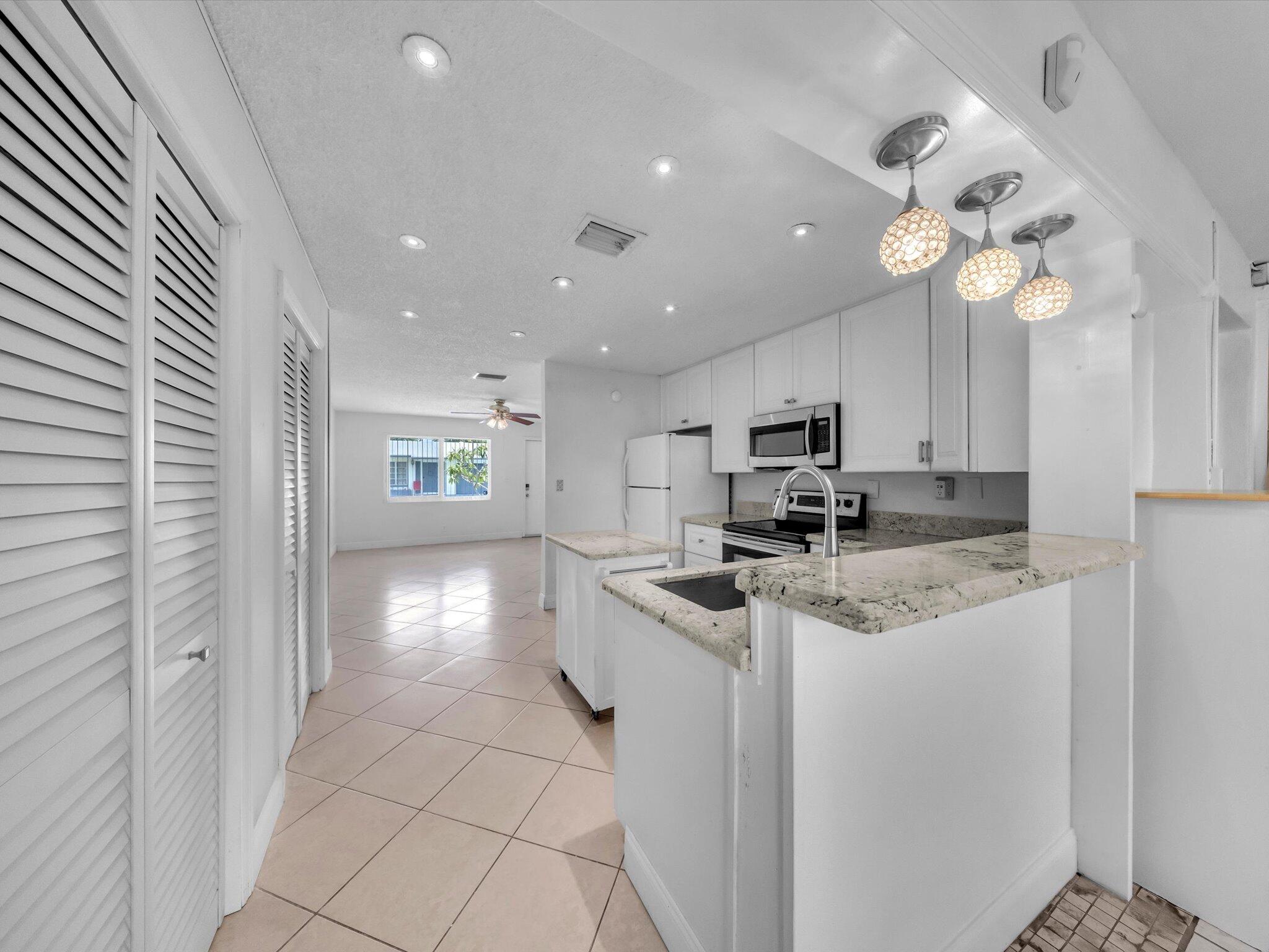 MAINLANDS OF TAMARAC LAKES - Residential