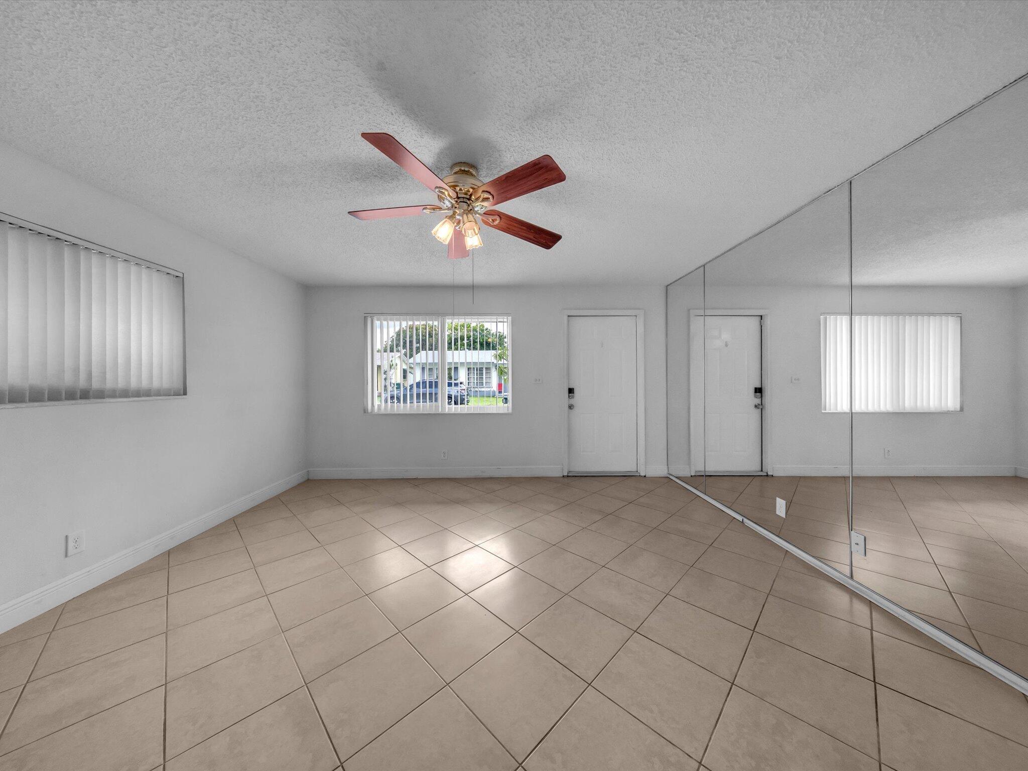 MAINLANDS OF TAMARAC LAKES - Residential