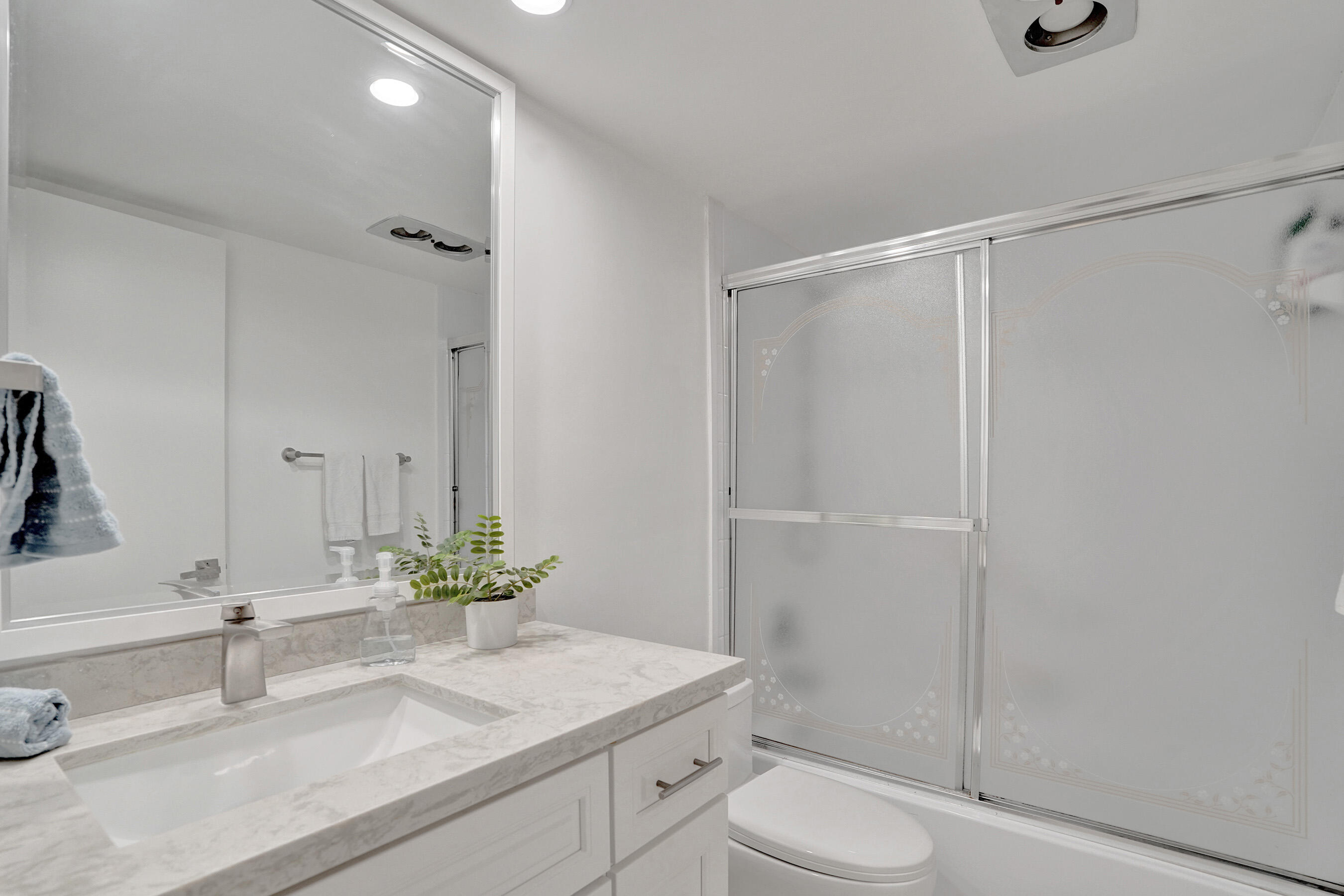 BAHAMA VILLAGE CONDO - Residential