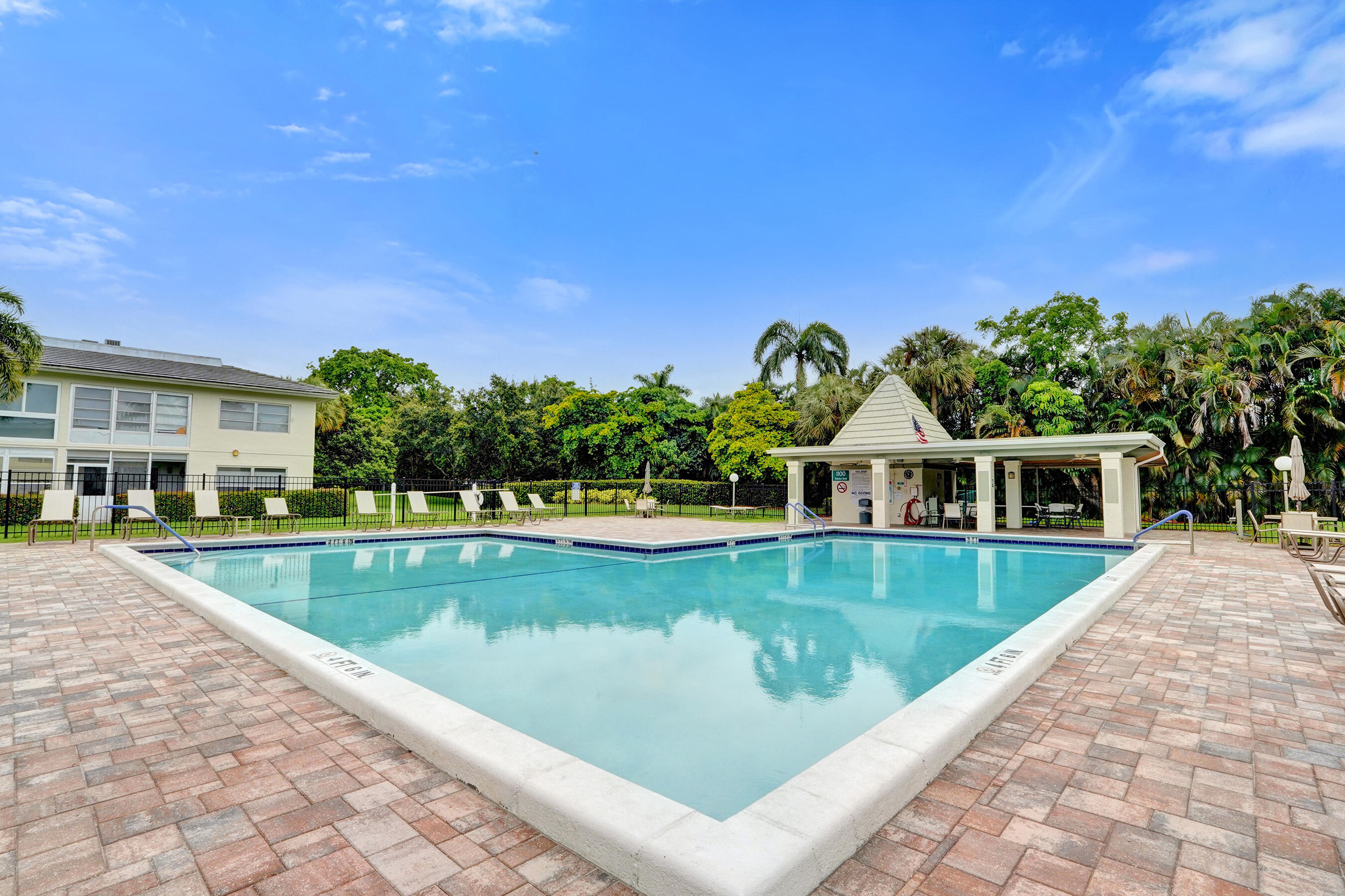 BAHAMA VILLAGE CONDO - Residential