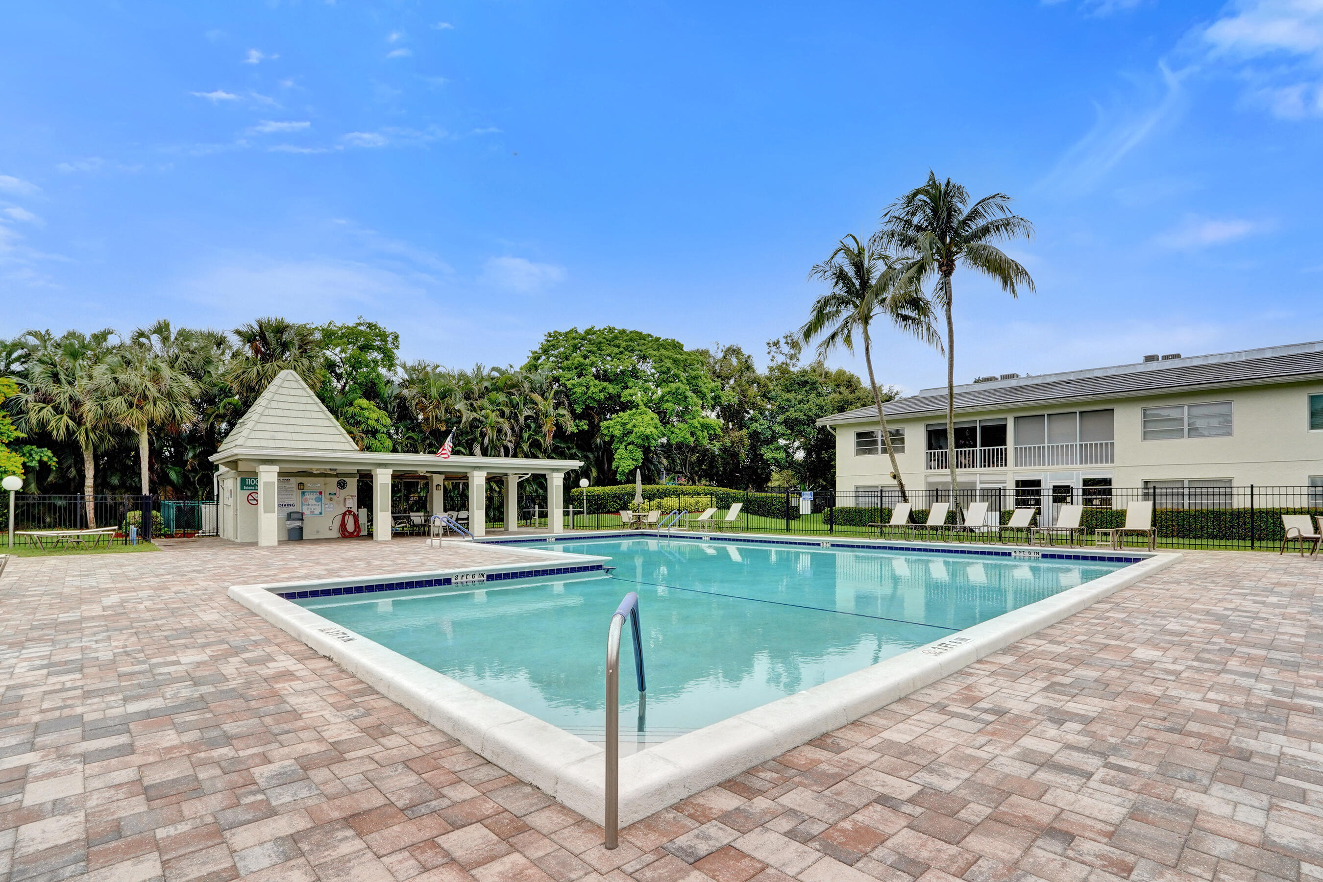 BAHAMA VILLAGE CONDO - Residential