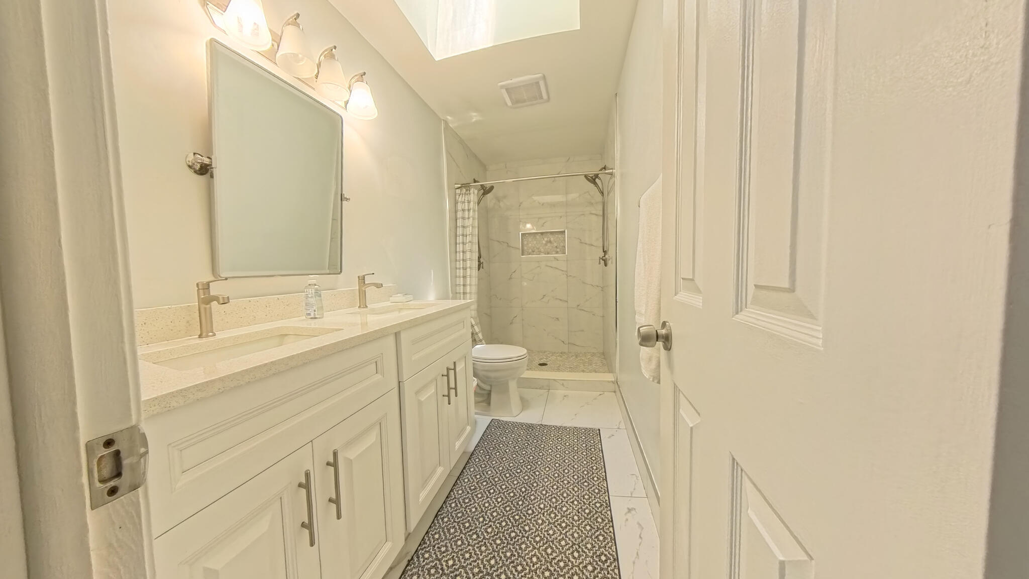 SUGAR POND MANOR OF WELLINGTON - Residential Lease
