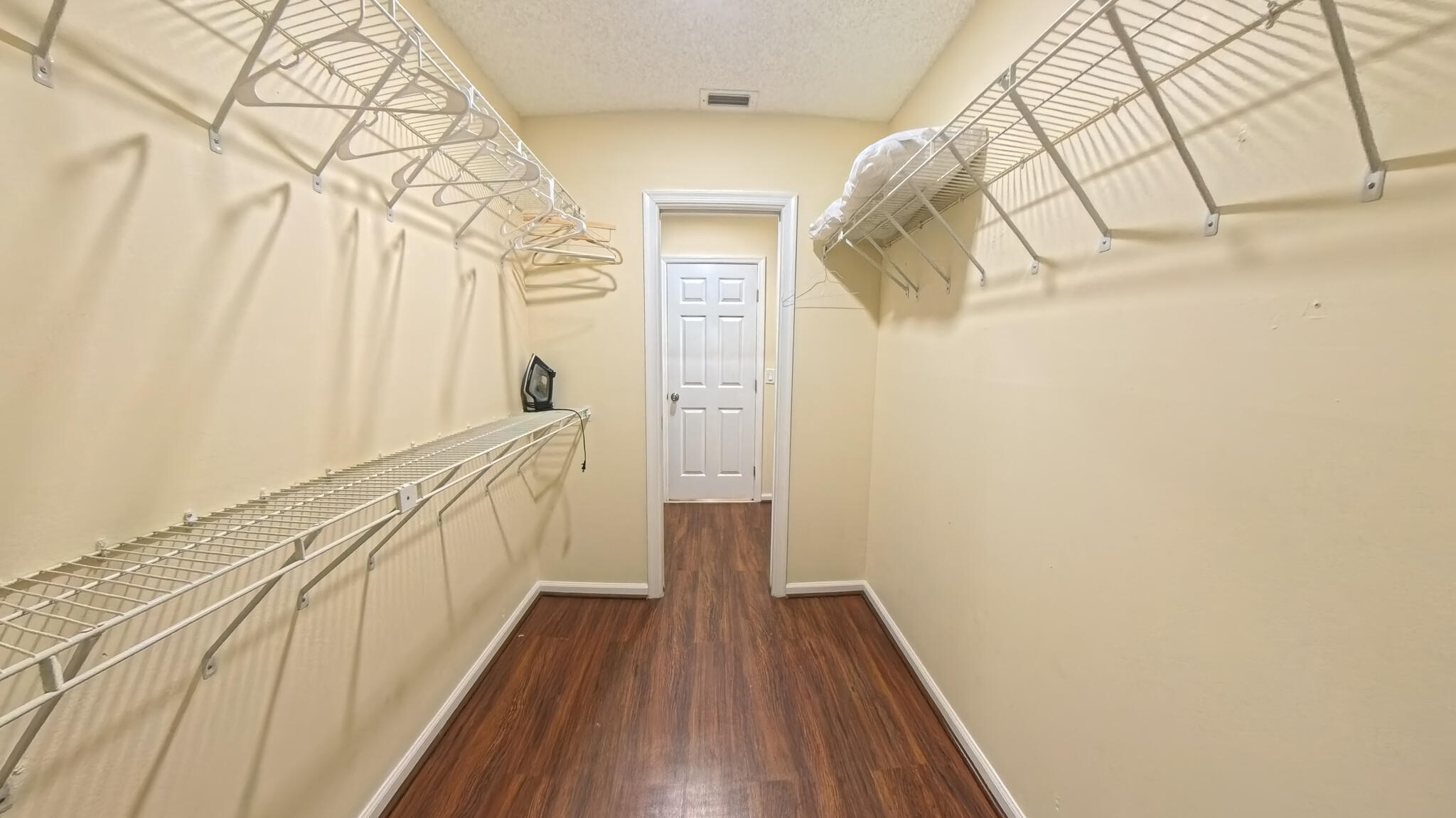 SUGAR POND MANOR OF WELLINGTON - Residential Lease