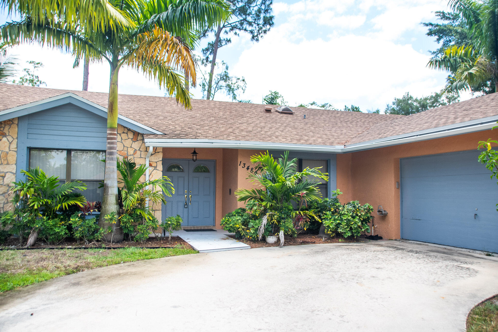 SUGAR POND MANOR OF WELLINGTON - Residential Lease