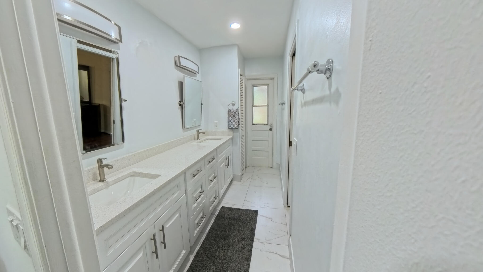 SUGAR POND MANOR OF WELLINGTON - Residential Lease