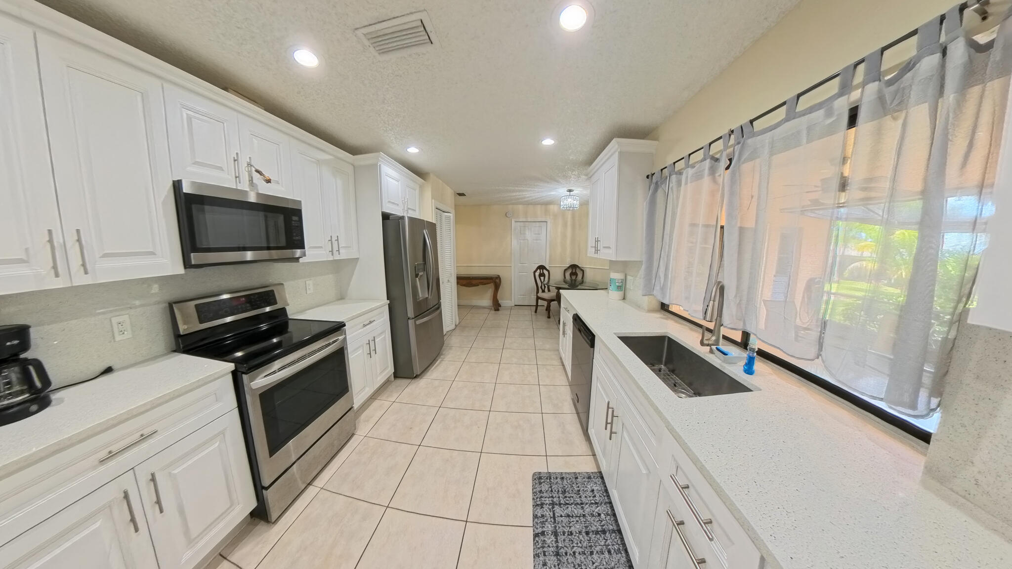 SUGAR POND MANOR OF WELLINGTON - Residential Lease
