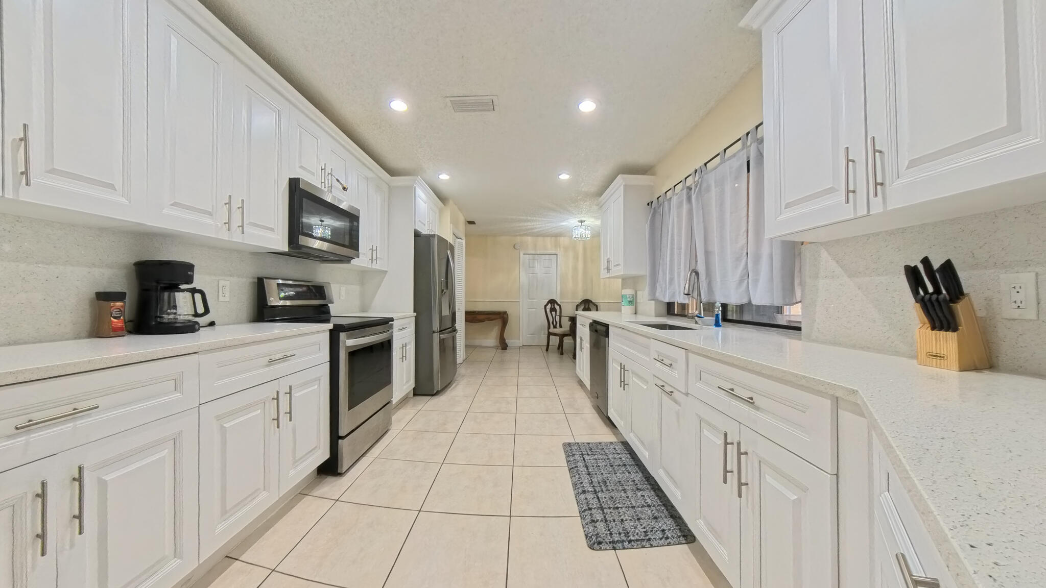 SUGAR POND MANOR OF WELLINGTON - Residential Lease