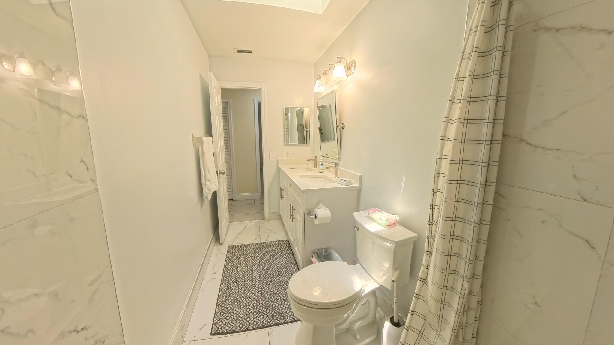 SUGAR POND MANOR OF WELLINGTON - Residential Lease