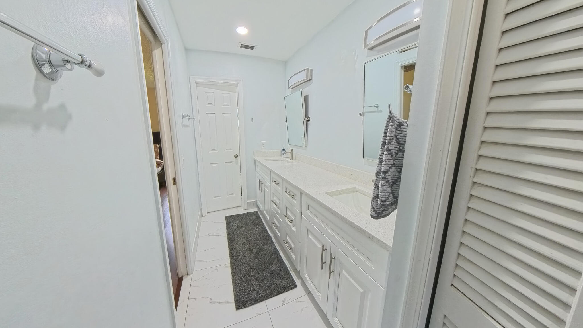 SUGAR POND MANOR OF WELLINGTON - Residential Lease