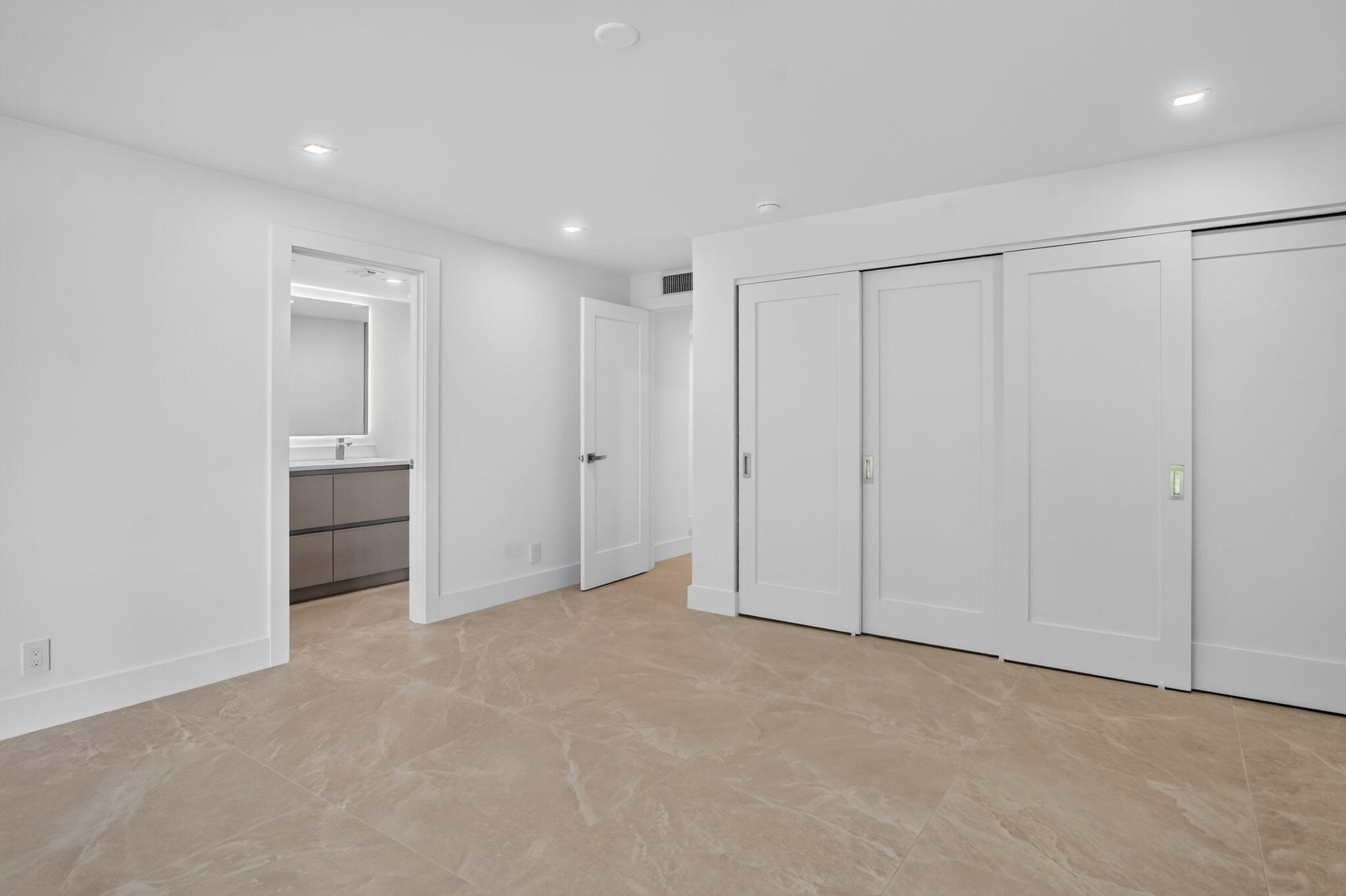 Bridgewood Townhouse - Residential