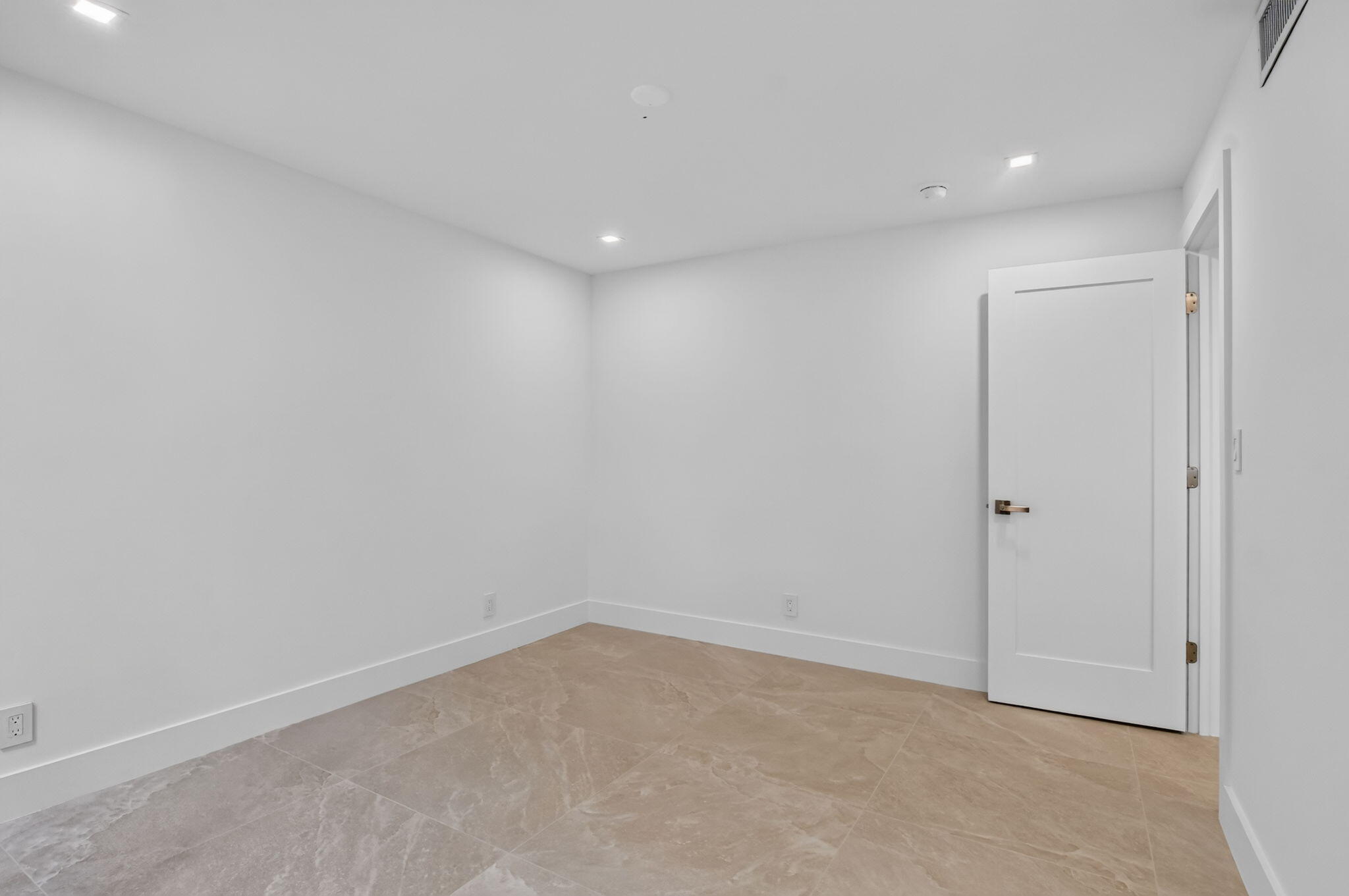 Bridgewood Townhouse - Residential