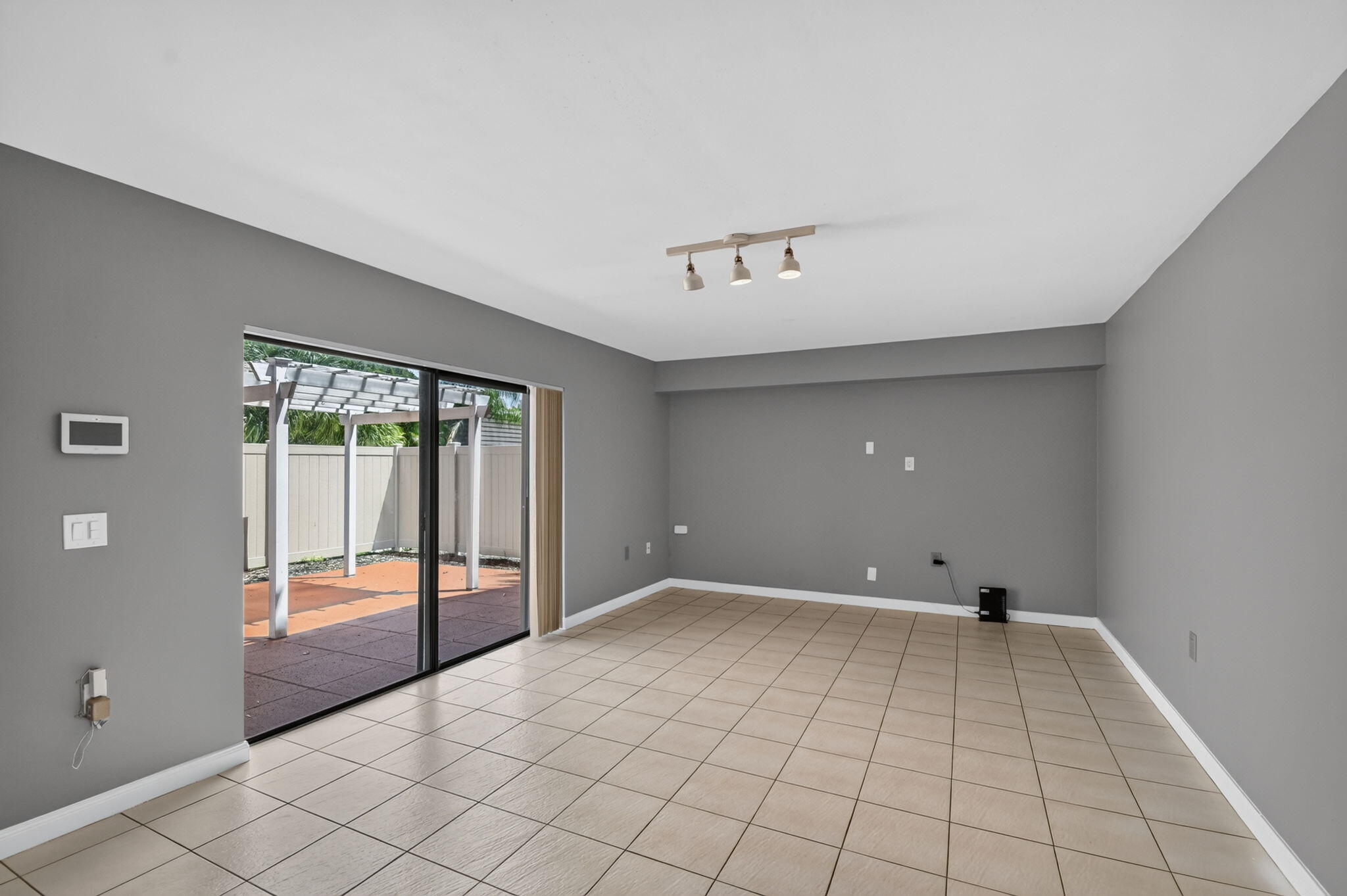 HERITAGE VILLAGE OF P B LAKES - Residential