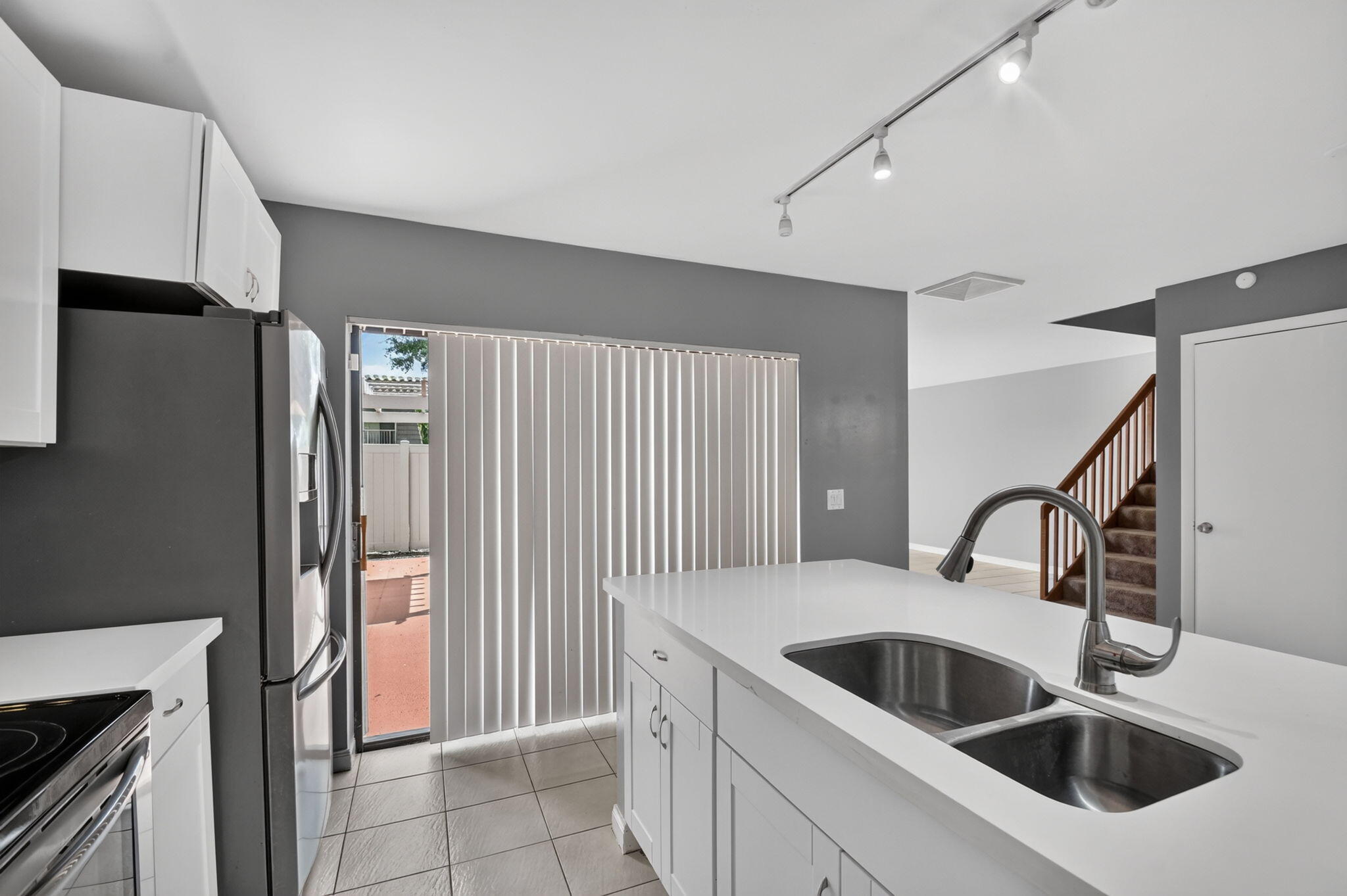 HERITAGE VILLAGE OF P B LAKES - Residential