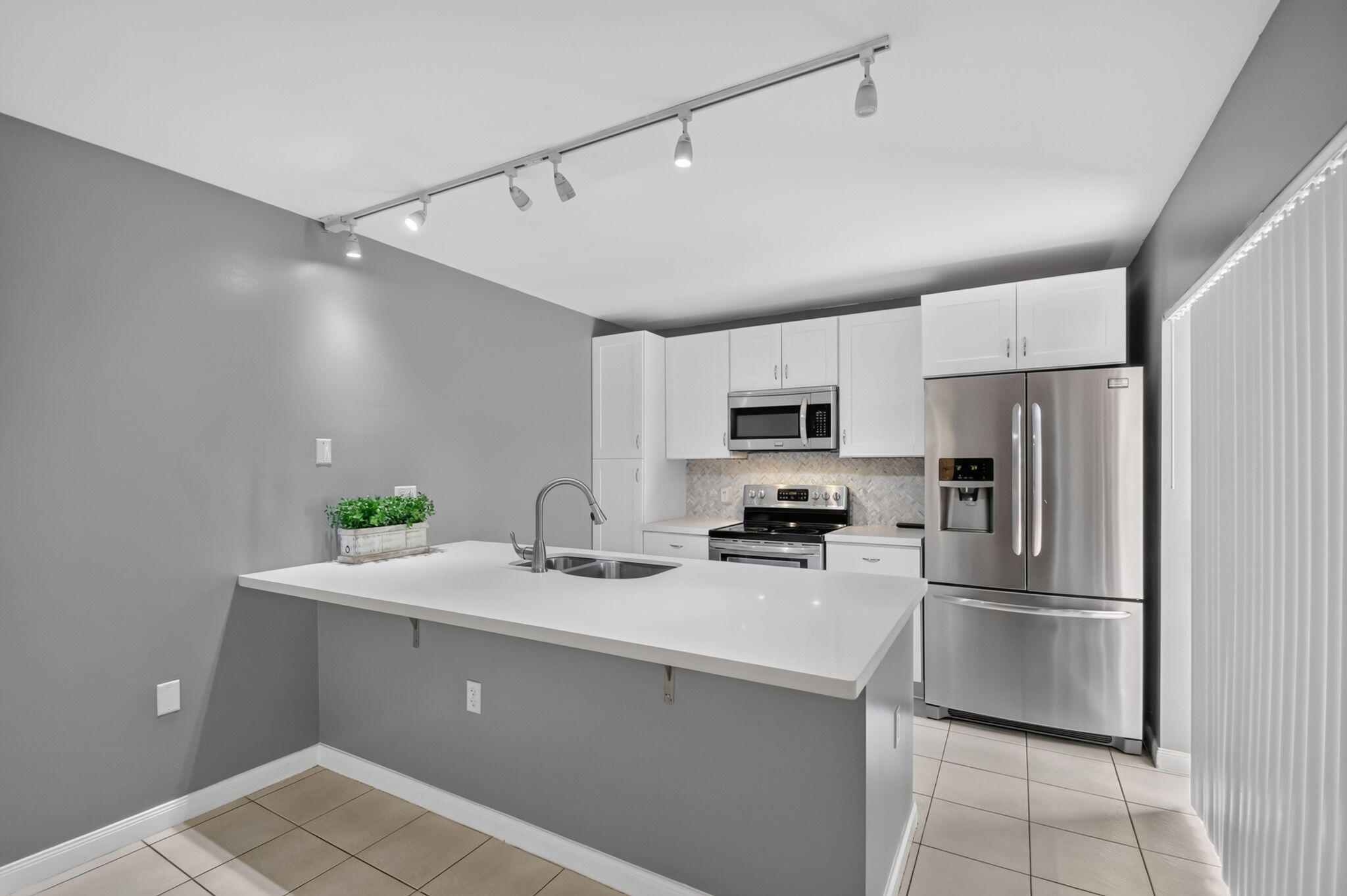 HERITAGE VILLAGE OF P B LAKES - Residential