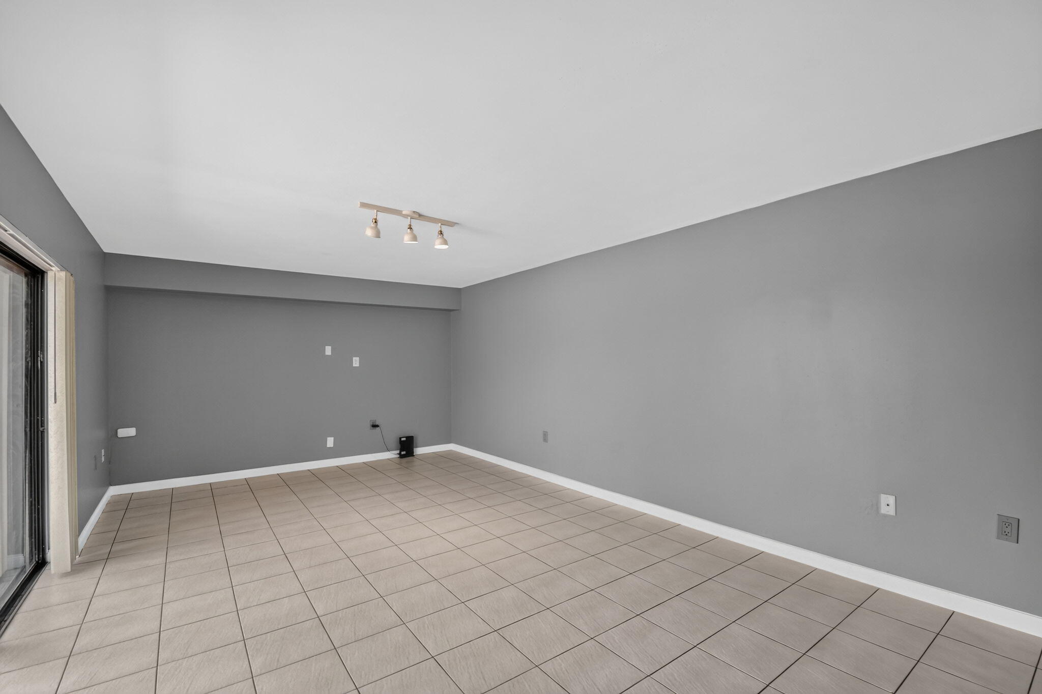 HERITAGE VILLAGE OF P B LAKES - Residential