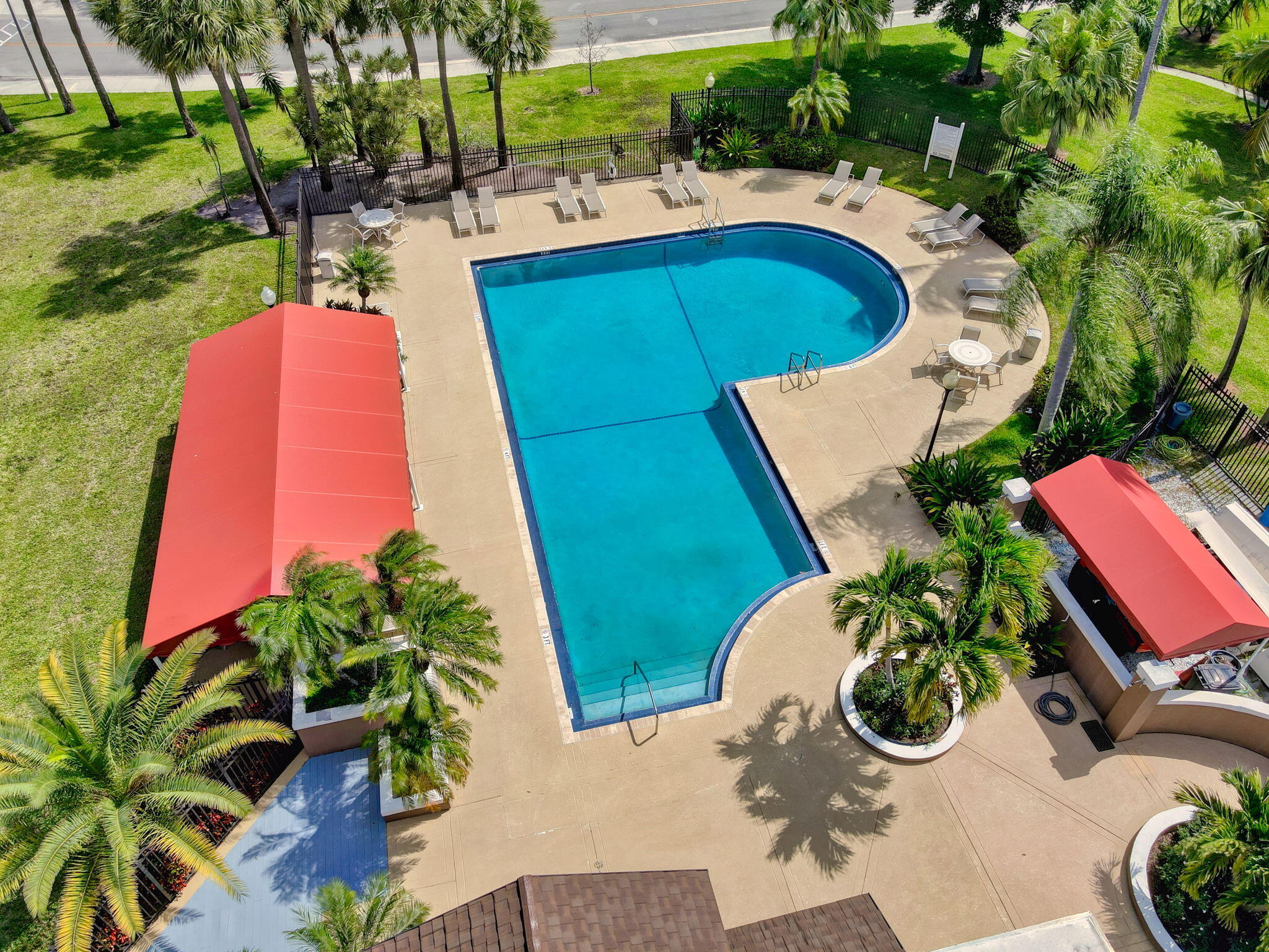 HERITAGE VILLAGE OF P B LAKES - Residential