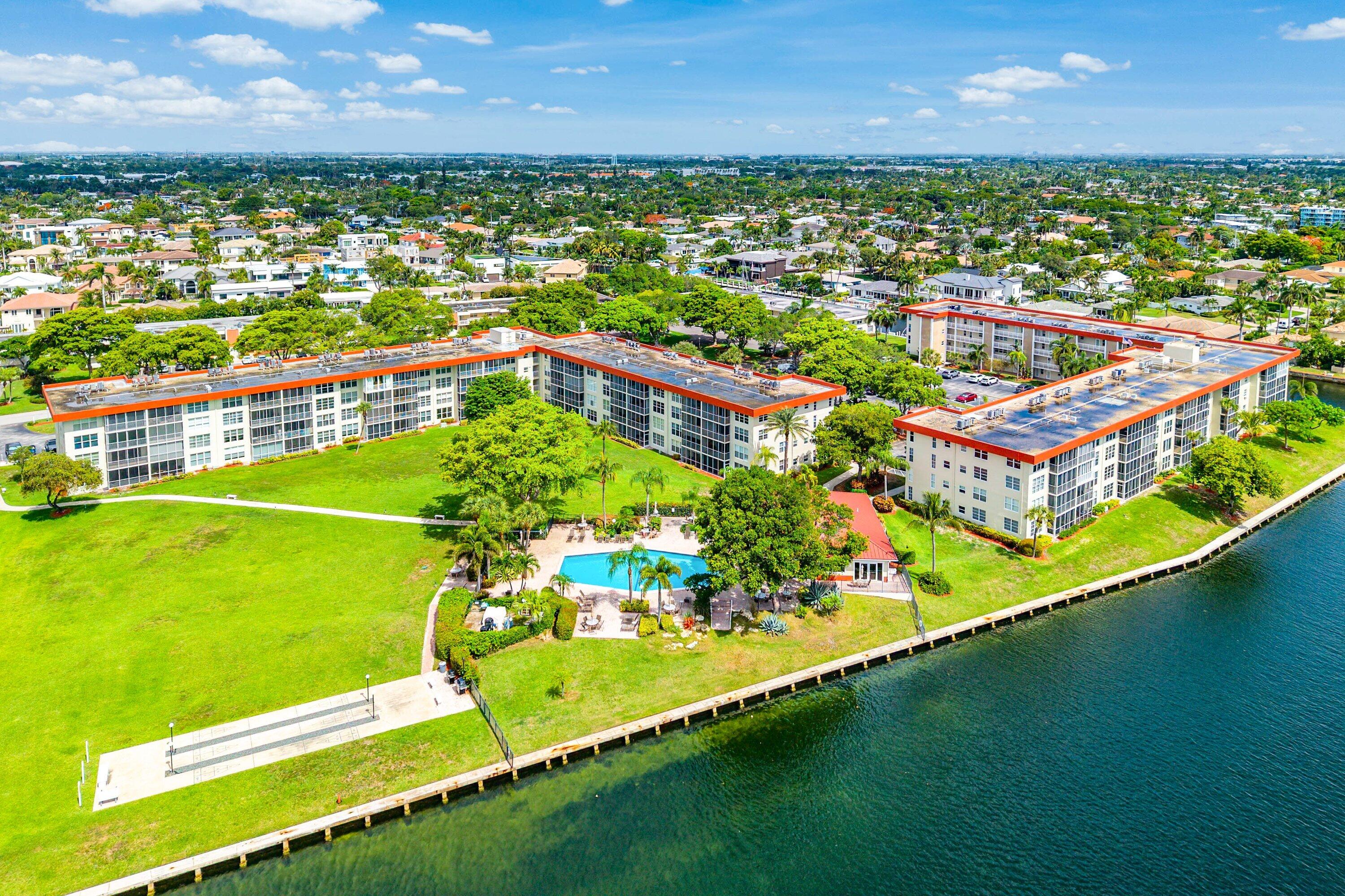 PALM AIRE AT CORAL KEY - Residential