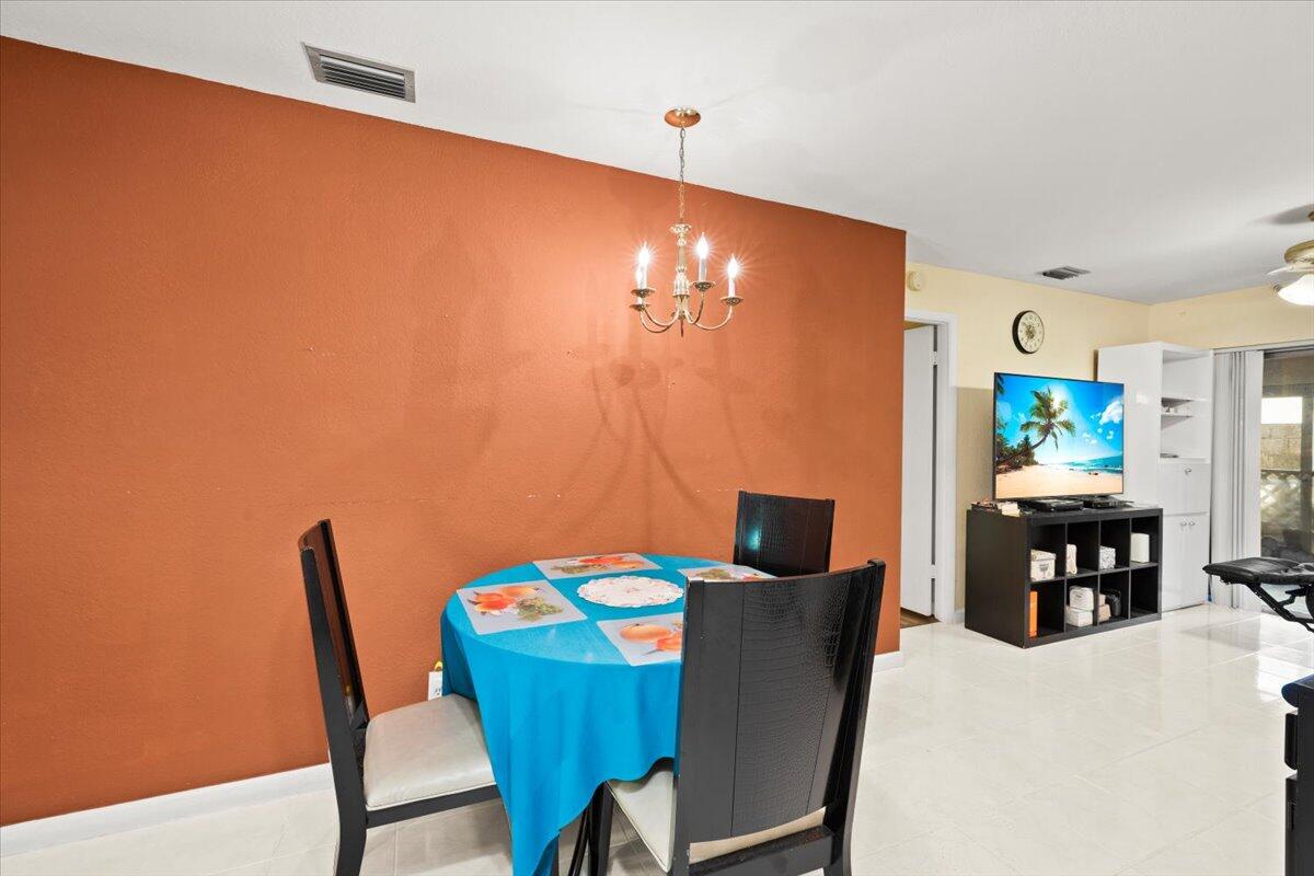 VILLAS OF PALM BEACH 1 - Residential