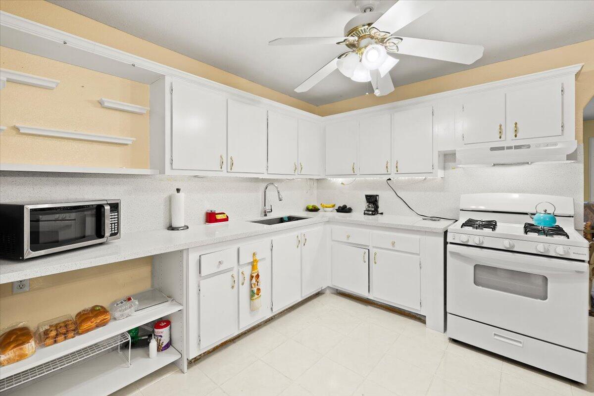 VILLAS OF PALM BEACH 1 - Residential