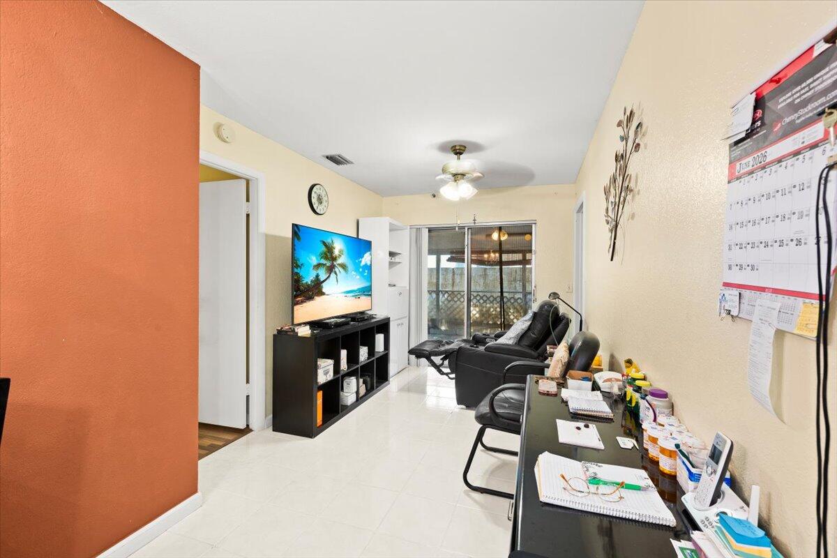 VILLAS OF PALM BEACH 1 - Residential