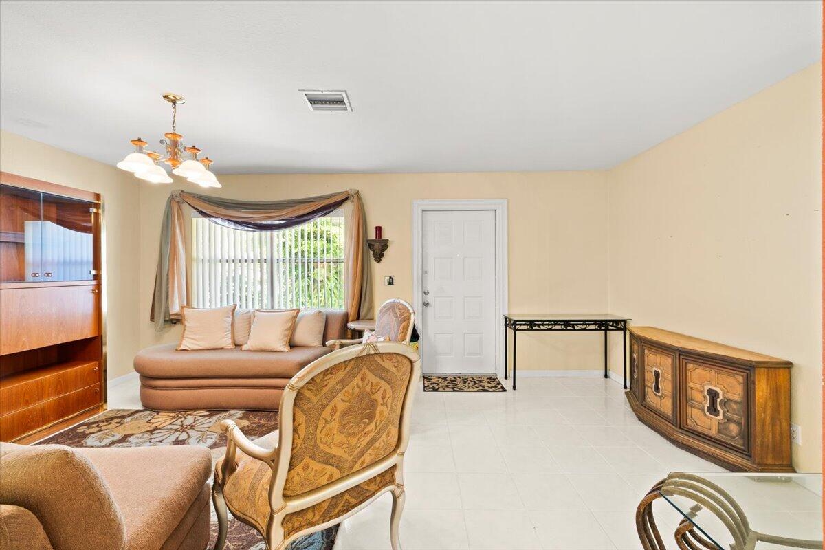 VILLAS OF PALM BEACH 1 - Residential