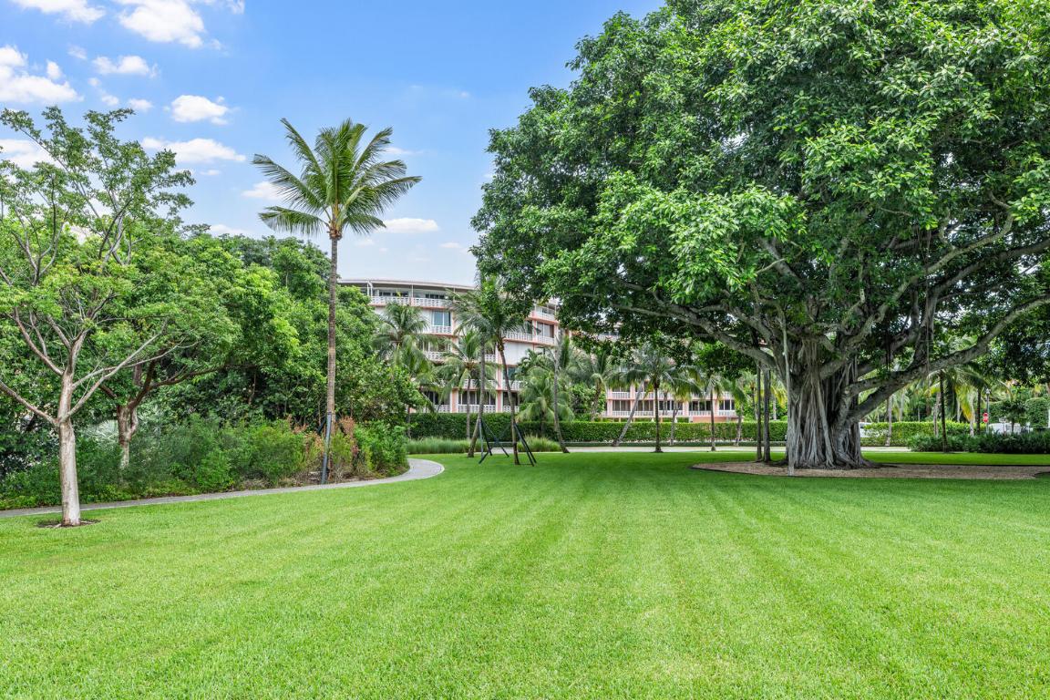 SOUTHLAKE CONDOMINIUM - Residential