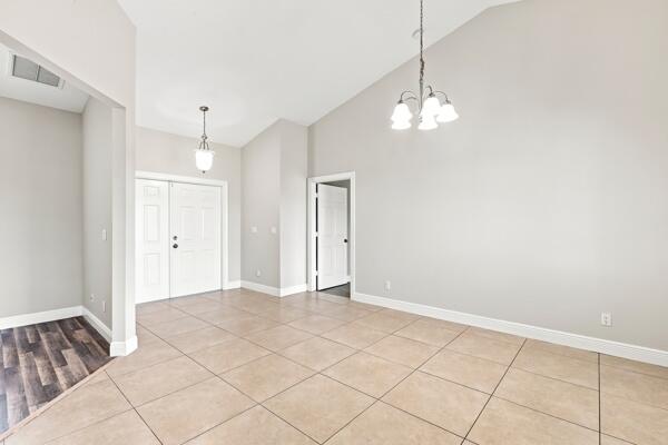 PORT ST LUCIE SECTION 46 1ST REPLAT - Residential