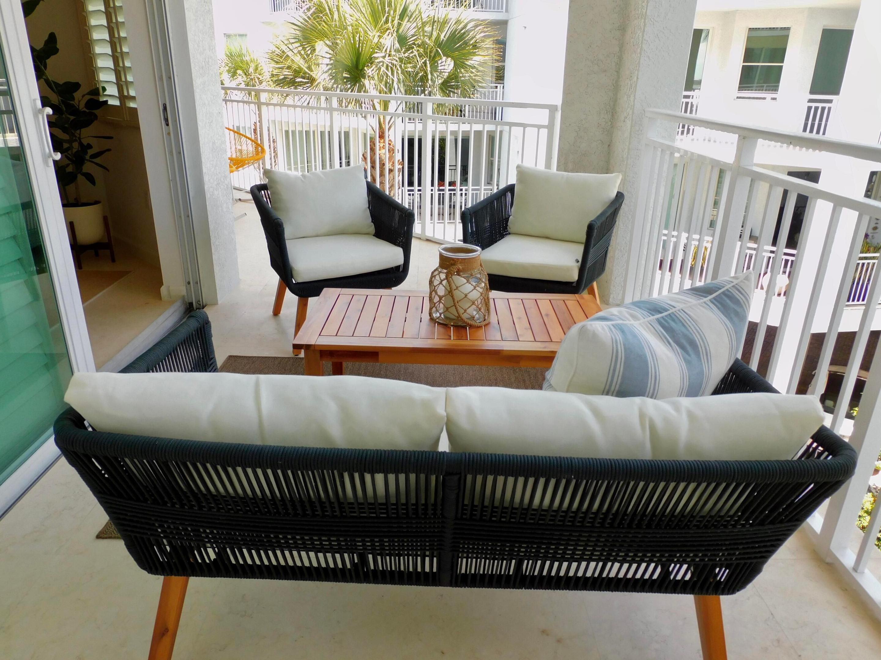 HARBORAGE YACHT CONDO - Residential