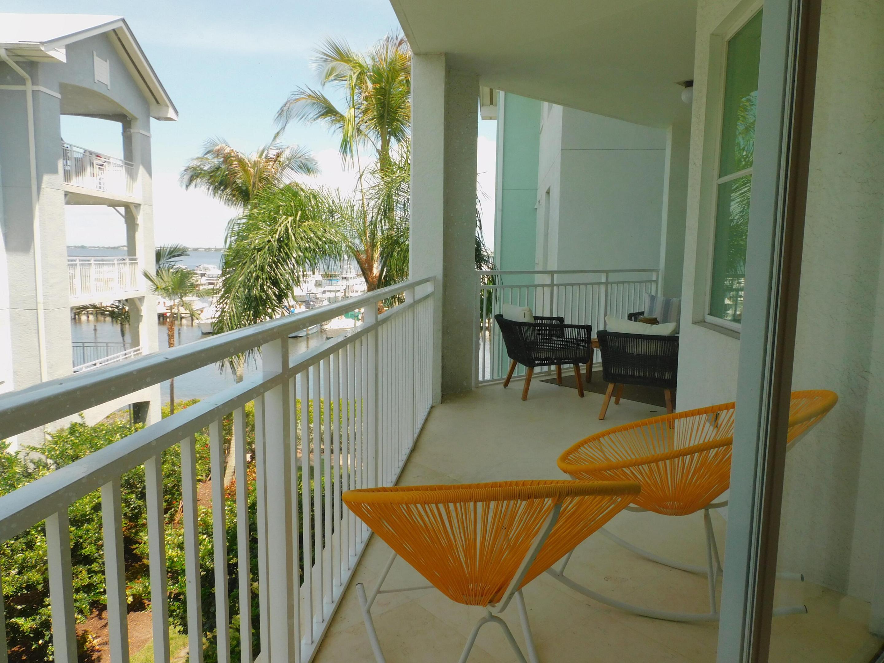 HARBORAGE YACHT CONDO - Residential