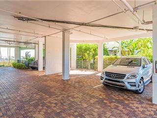 HARBORAGE YACHT CONDO - Residential