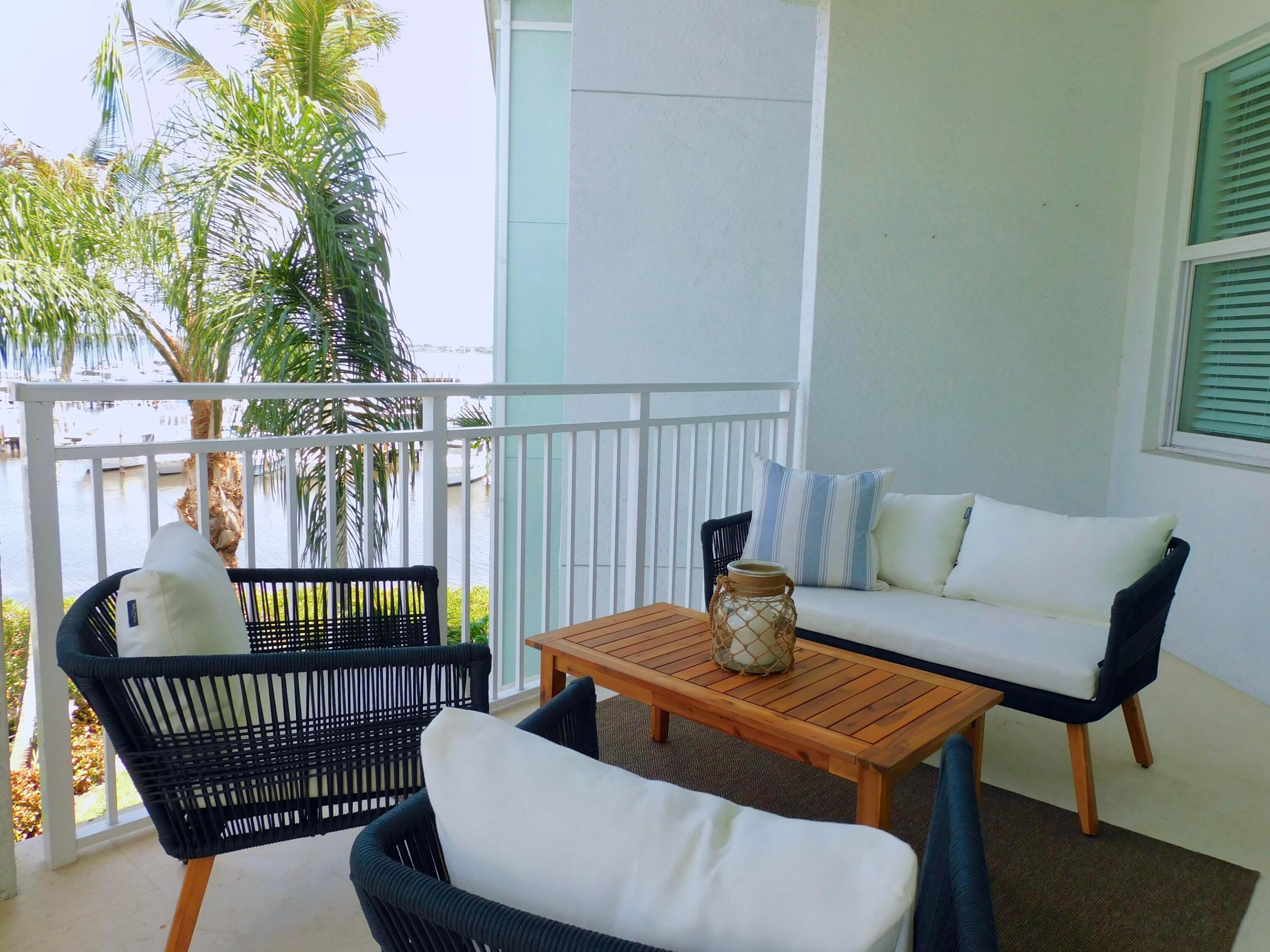 HARBORAGE YACHT CONDO - Residential