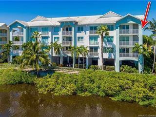 HARBORAGE YACHT CONDO - Residential