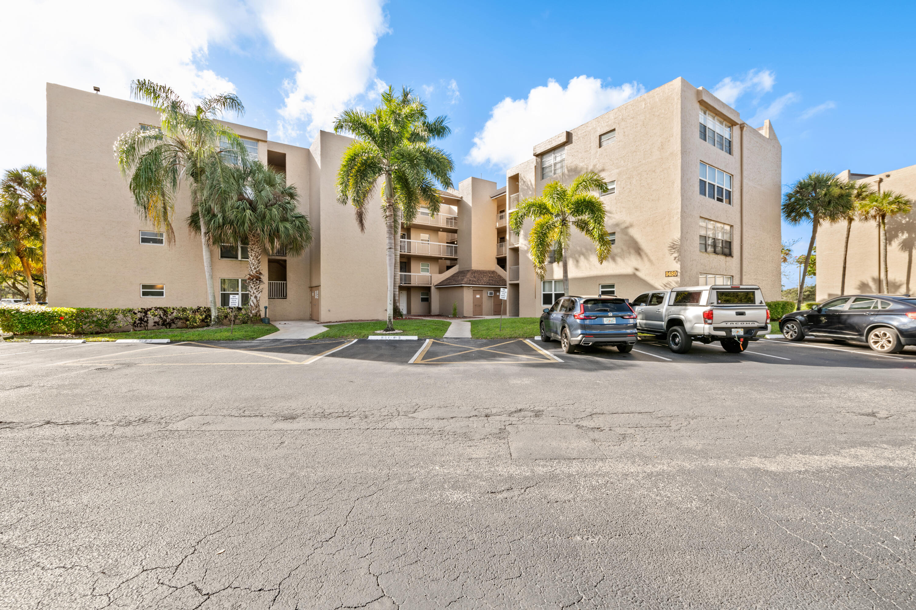 TANGERINE CONDOMINIUM EIGHT - Residential