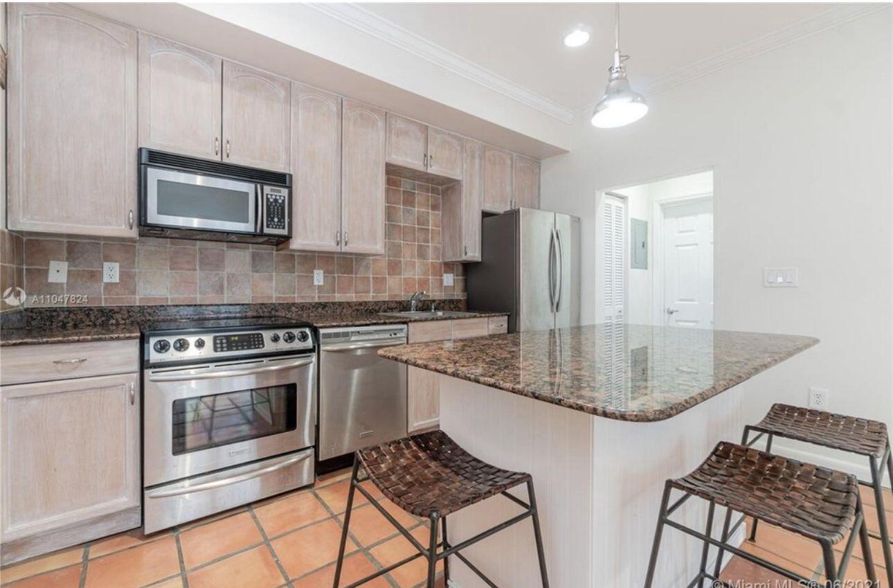 1344 EUCLID AVENUE CONDO - Residential