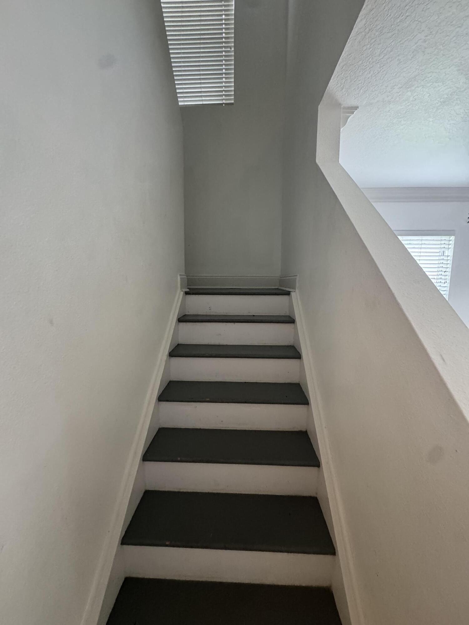 POINTE WEST NORTH VILLAGE PHASE III PD - Residential Lease